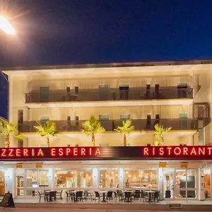 hotel-esperia-caorle.hotelinveneto.com/