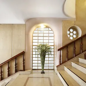 Monopole Hotel Milán