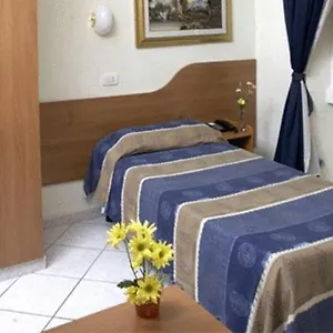 Arco Hotel Milán